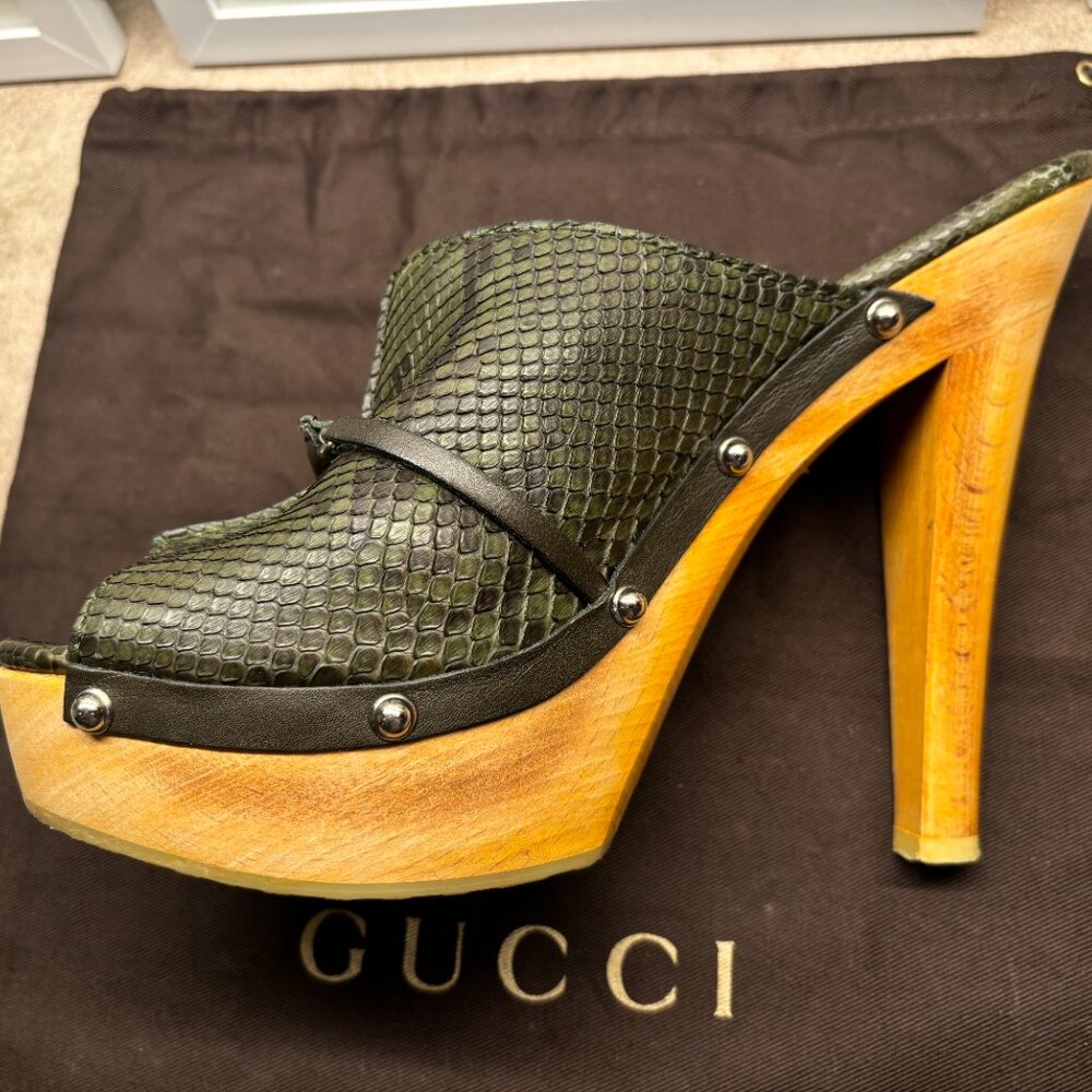 Gucci Mule Platforms in Python Snakeskin Green Le… - image 4
